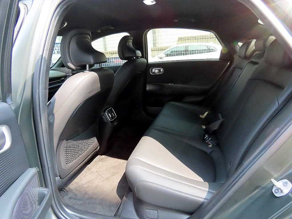 HYUNDAI Ioniq 6 - Vista 6