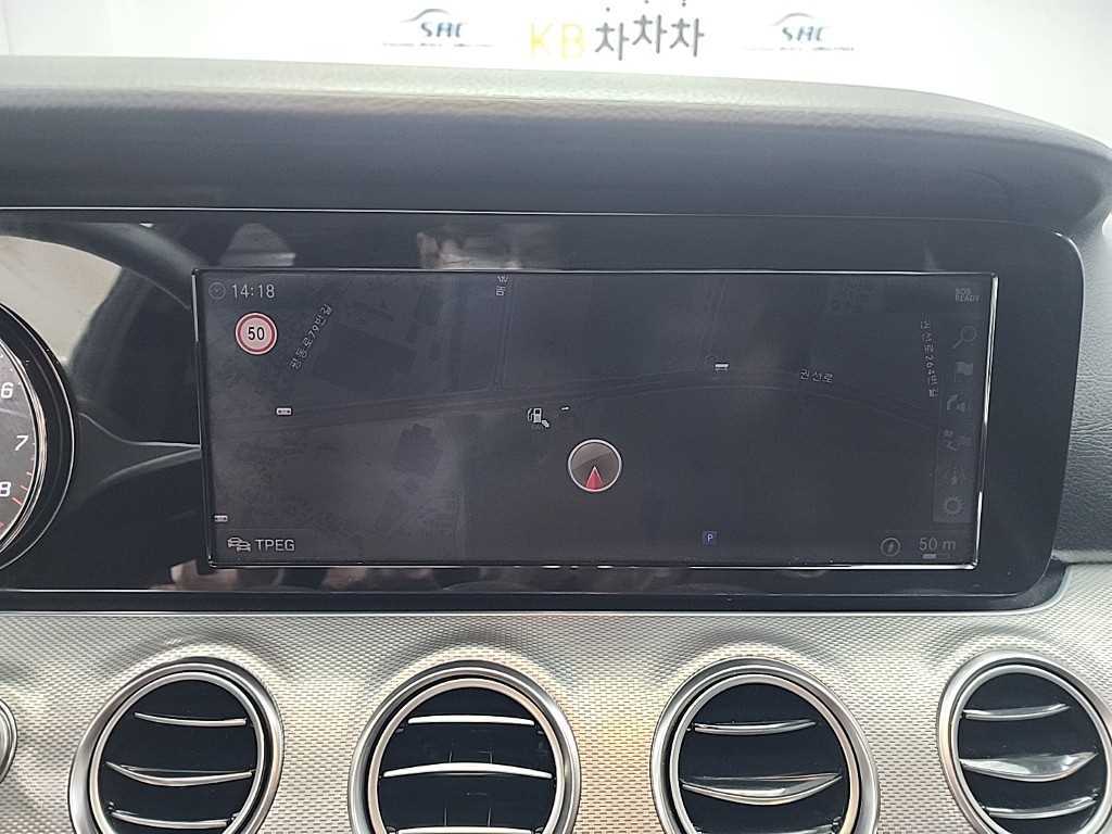 Mercedes Benz E class 2019 Negro - Importación desde Corea - HF Imports Iquique - Foto 16