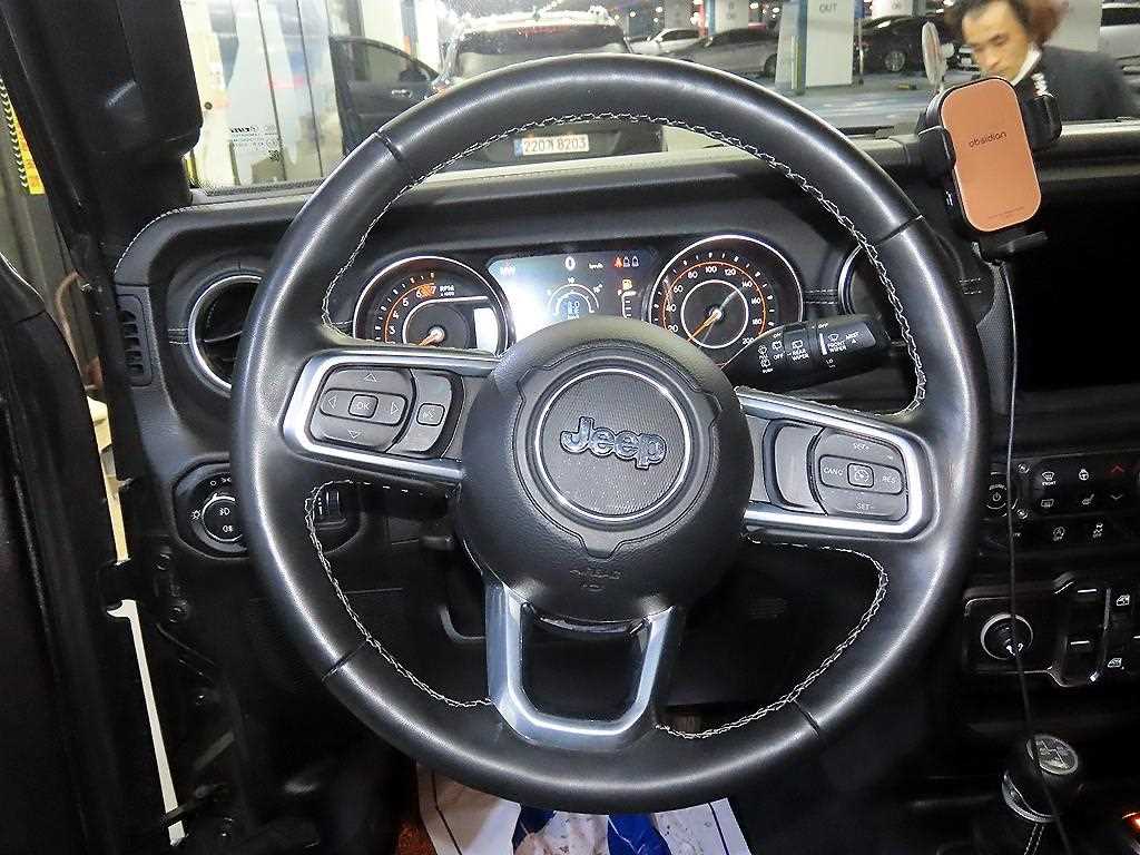 Jeep Wrangler - Vista 8