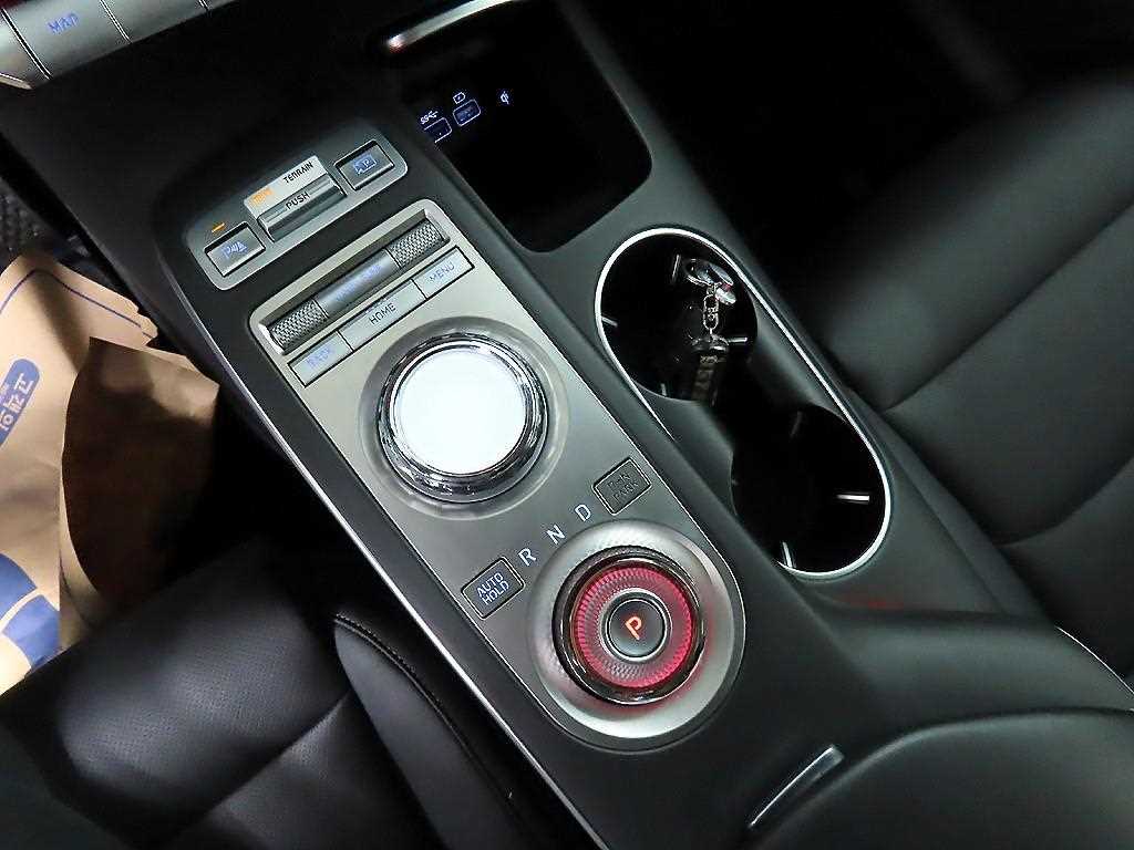 Genesis GV70 - Vista 10