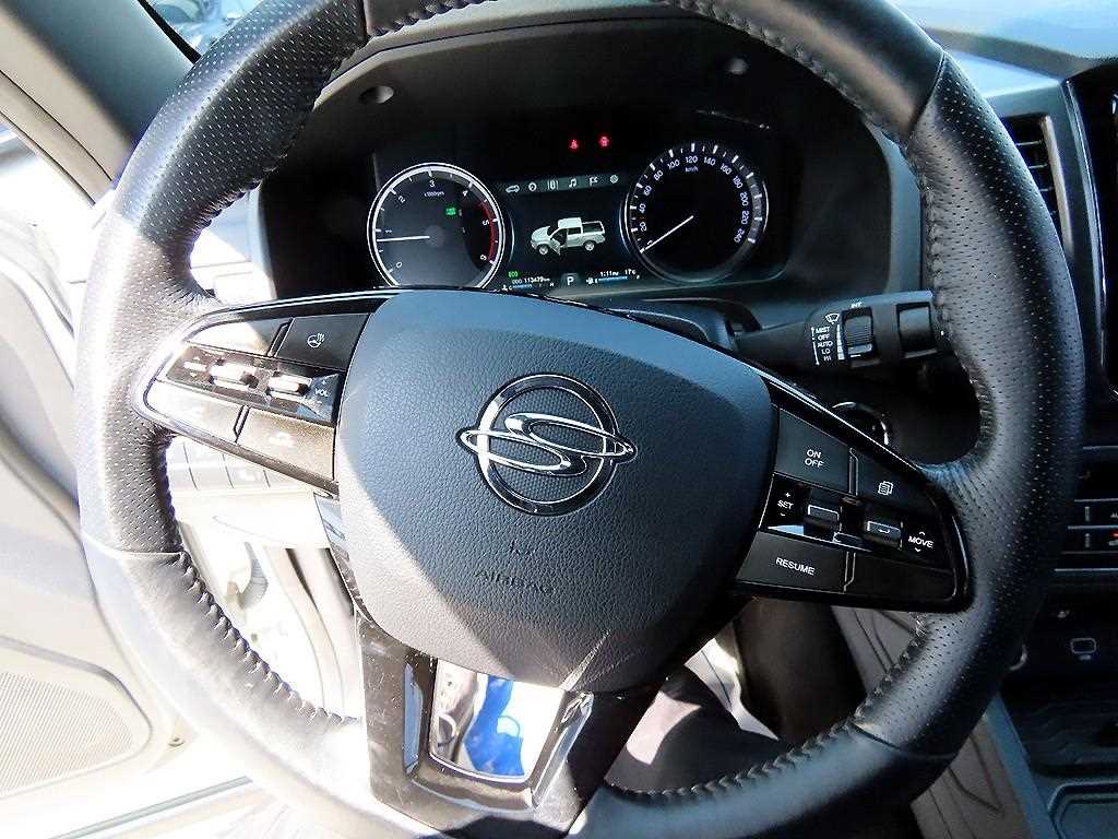 Ssangyong Rexton - Vista 8