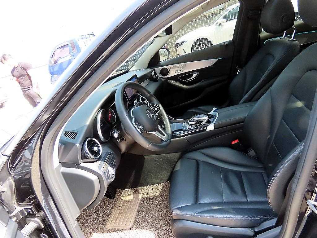 Mercedes Benz C Class - Vista 5