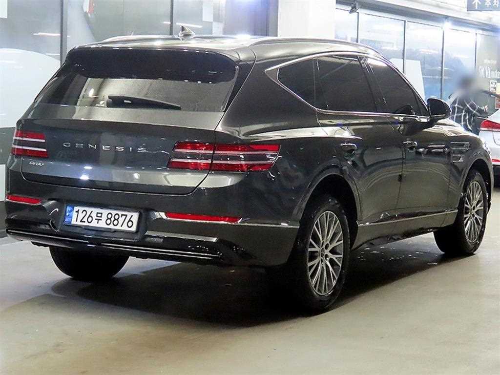 Genesis GV80 - Vista 5