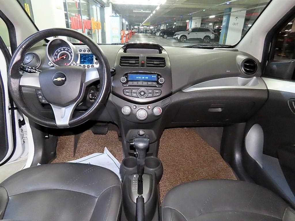 Chevrolet Spark - Vista 10