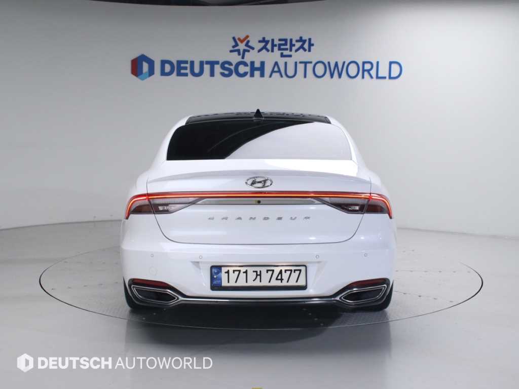 HYUNDAI Grandeur - Vista 4