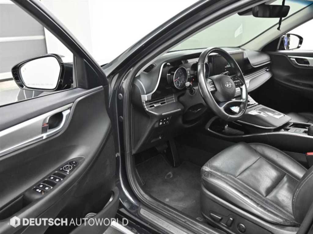 HYUNDAI Grandeur - Vista 11