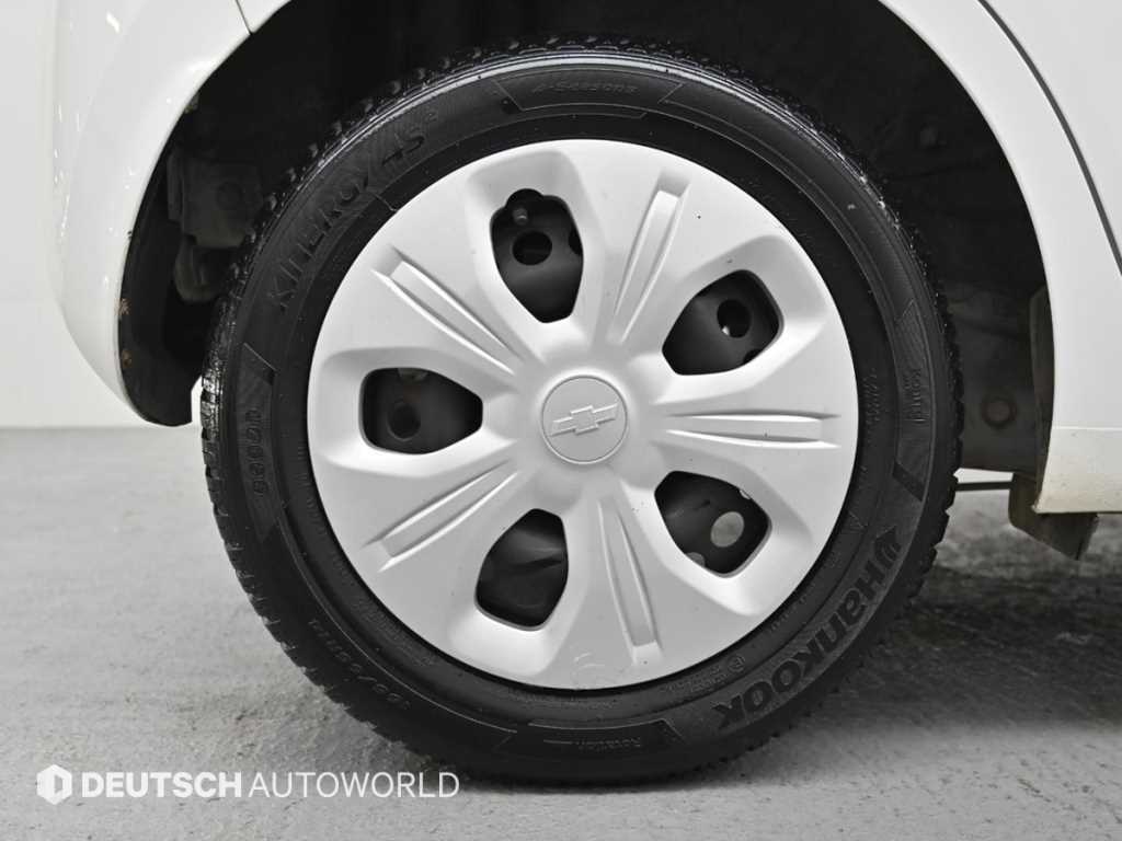 Chevrolet Spark - Vista 5