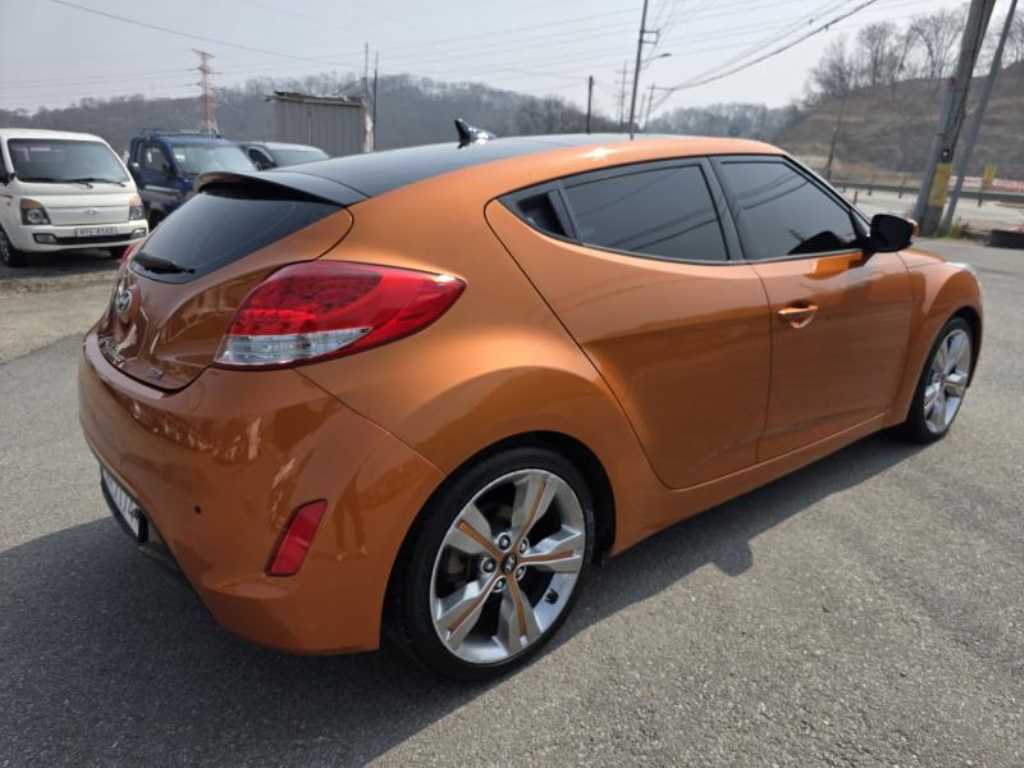 HYUNDAI Veloster - Vista 4