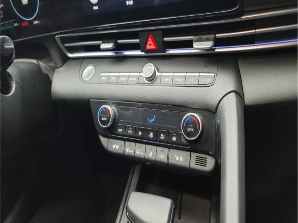 HYUNDAI Avante - Vista 11