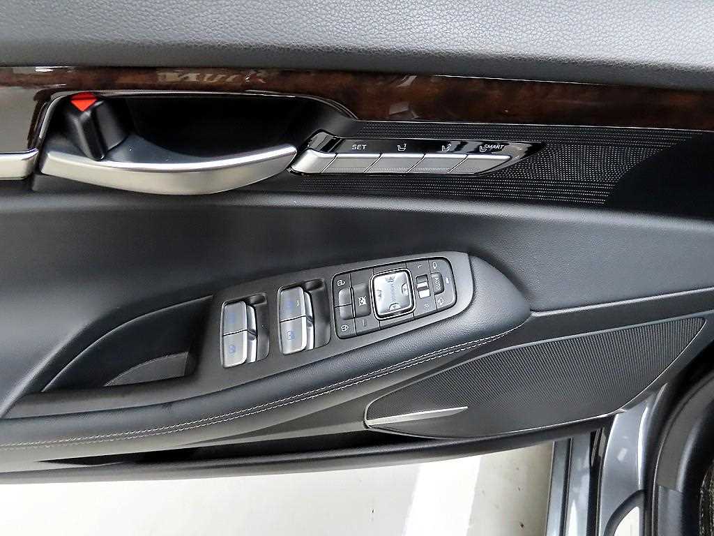 Genesis EQ900 - Vista 11