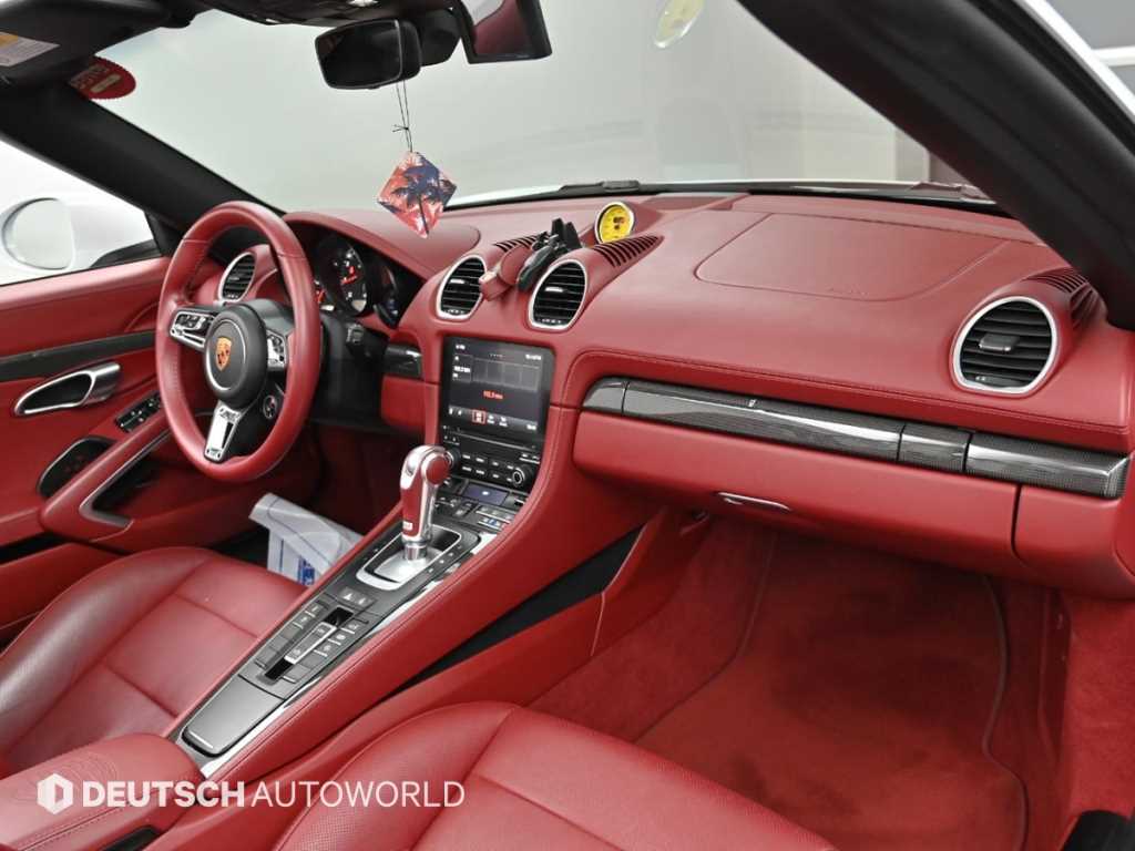 Porsche 718 - Vista 7