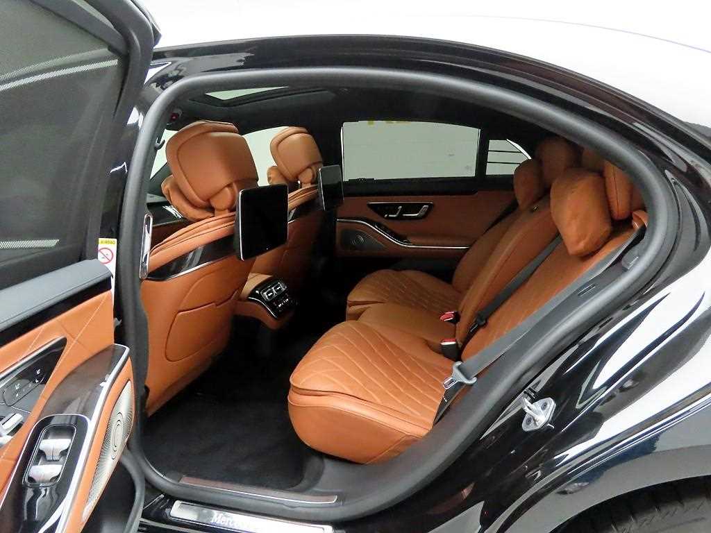 Mercedes Benz S Class - Vista 12