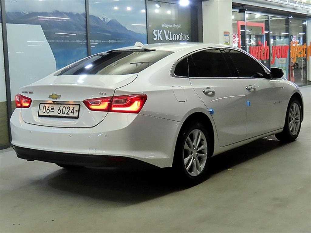 Chevrolet Malibu - Vista 4