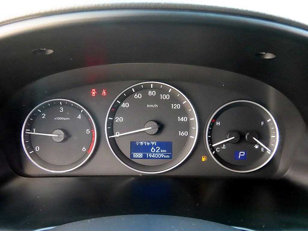 HYUNDAI Starex - Vista 9