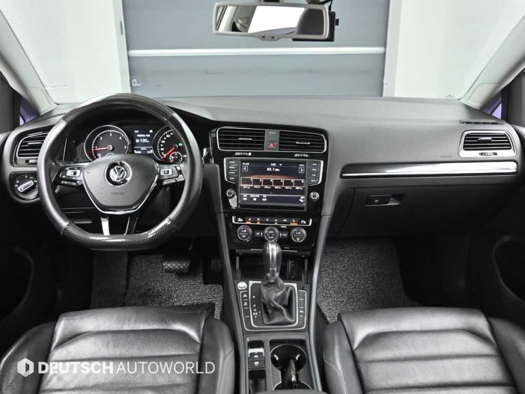 Volkswagen Golf - Vista 7