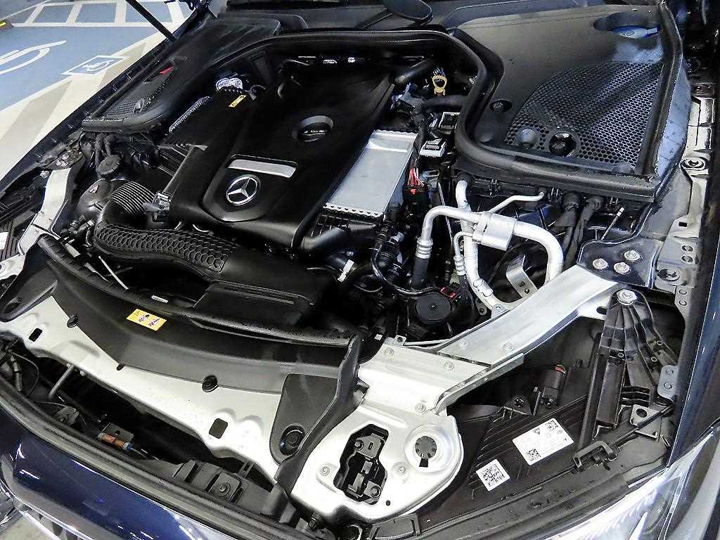 Mercedes Benz E class 2022 Negro - Importación desde Corea - HF Imports Iquique - Foto 19