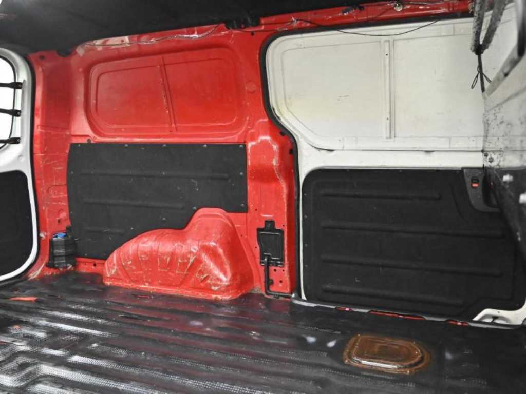 HYUNDAI Starex - Vista 12