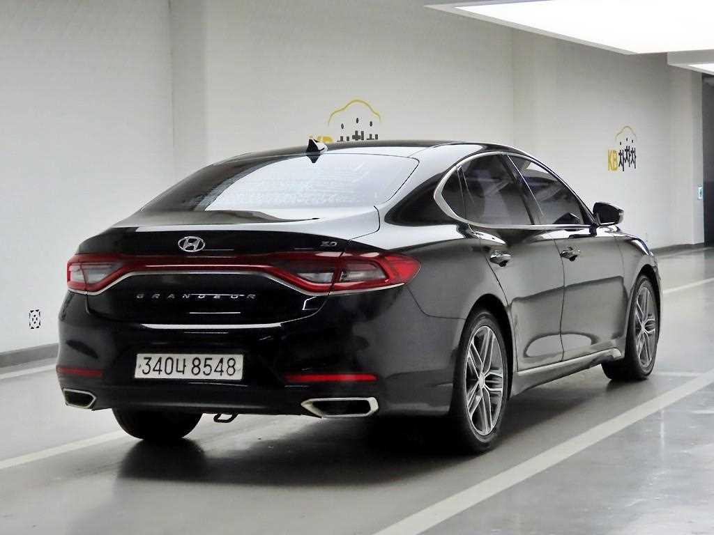 HYUNDAI Grandeur - Vista 4