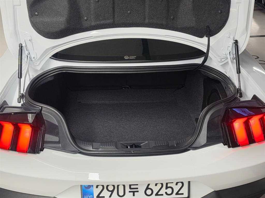 Ford Mustang 2024 Blanco - Importación desde Corea - HF Imports Iquique - Foto 18