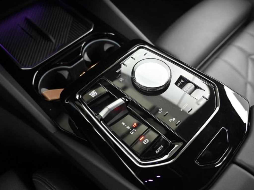 BMW 5 Series - Vista 9