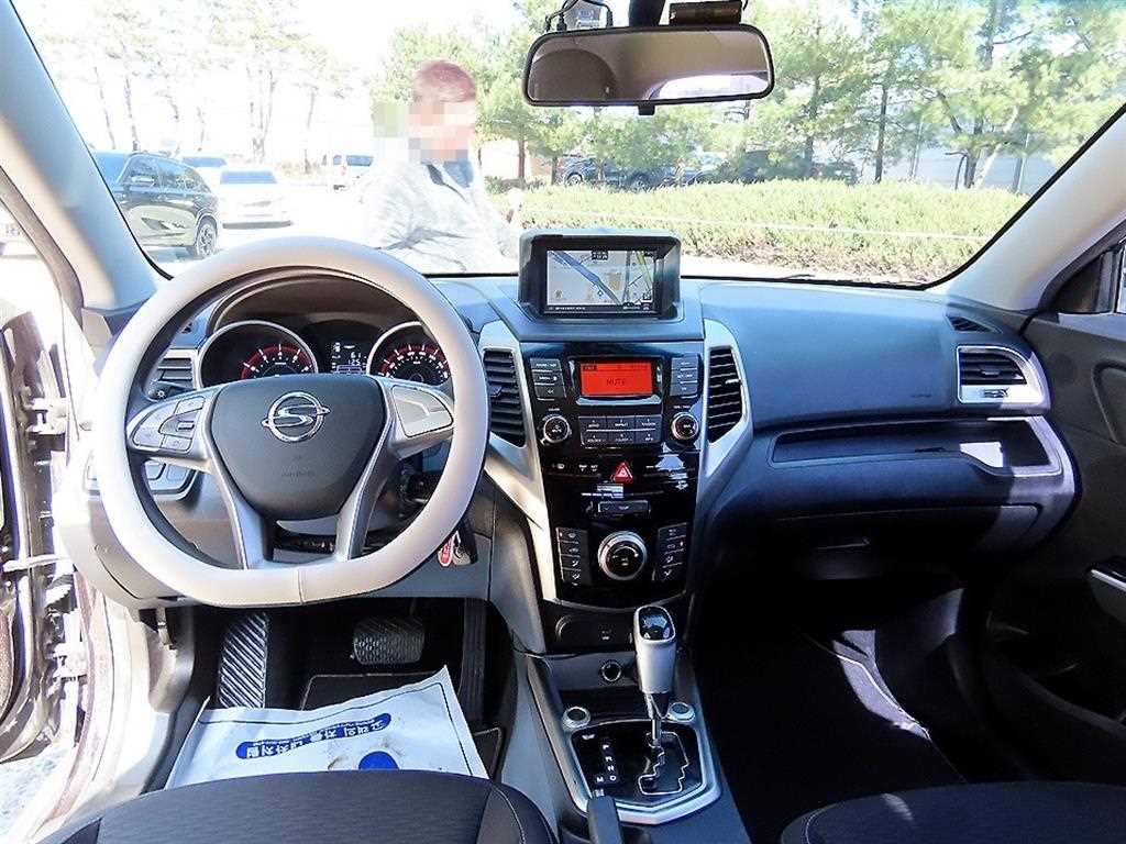 Ssangyong Tivoli - Vista 7