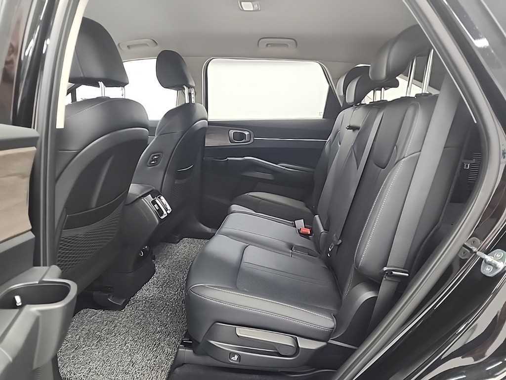 KIA Sorento - Vista 12