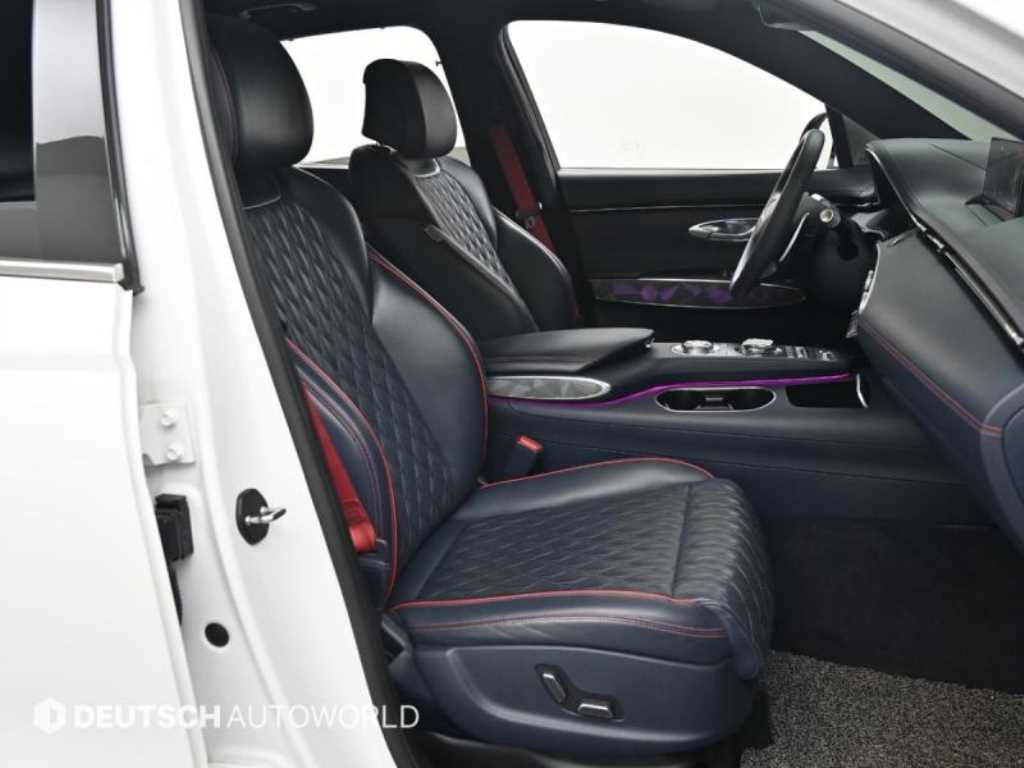 Genesis GV70 - Vista 10