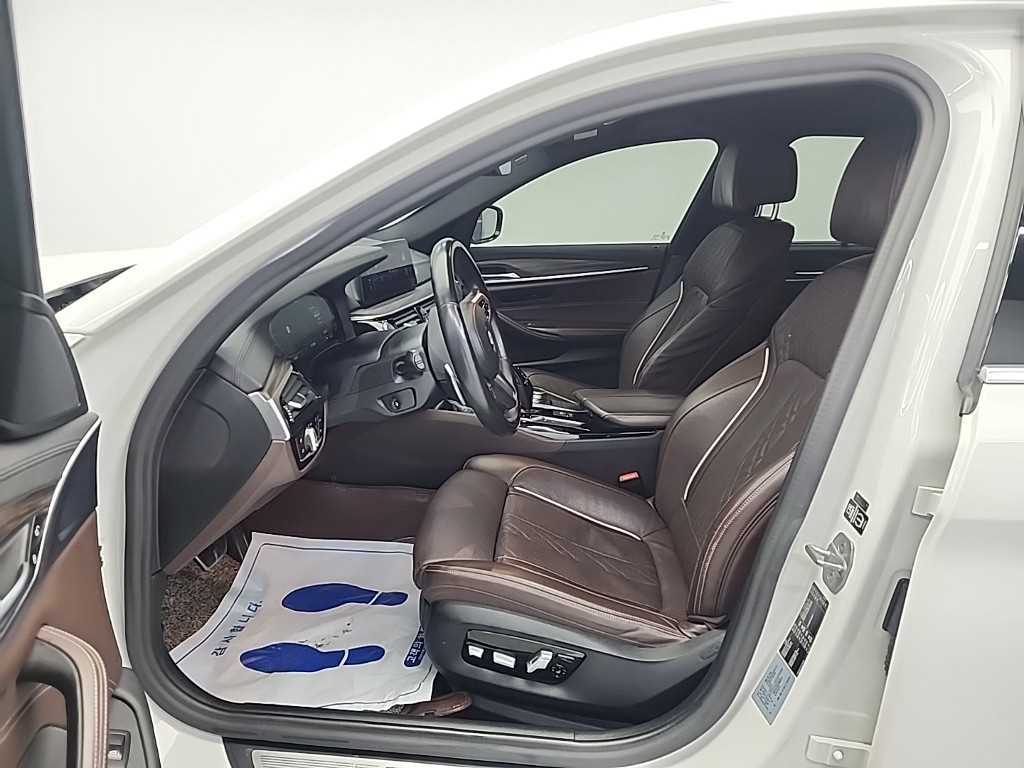 BMW 5 Series - Vista 11