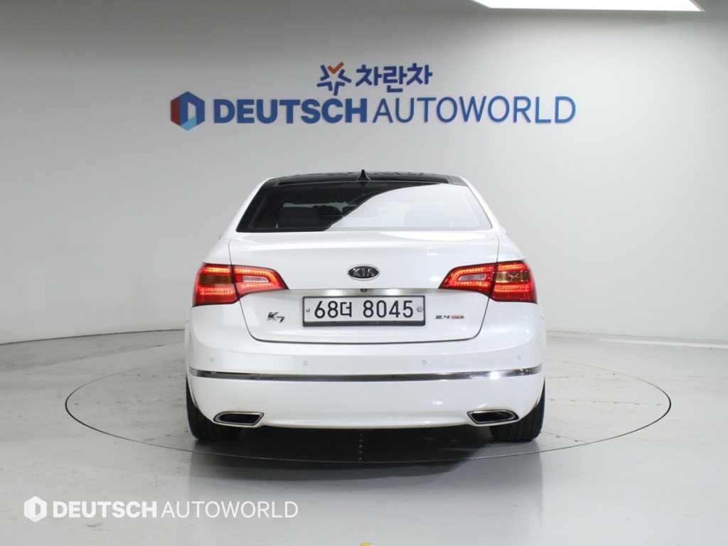 KIA K7 - Vista 4