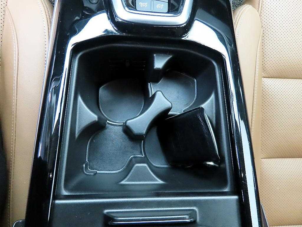 SAMSUNG QM6 - Vista 12