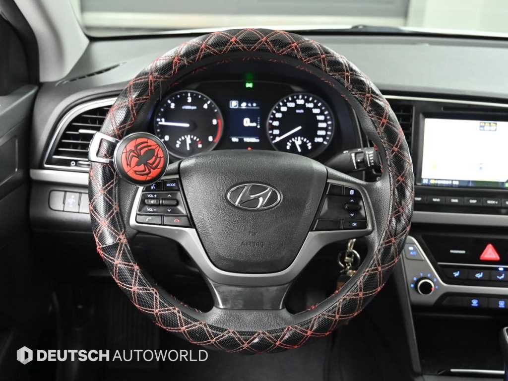 HYUNDAI Avante 2018 Blanco - Importación desde Corea - HF Imports Iquique - Foto 13