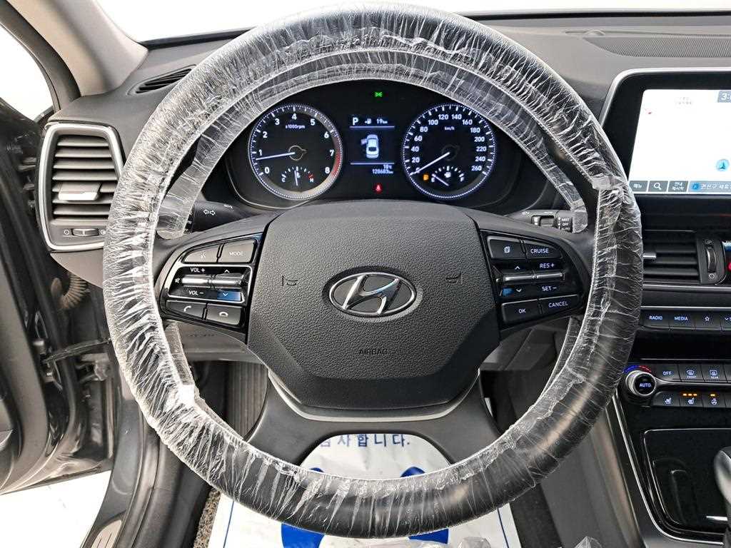 HYUNDAI Grandeur - Vista 7