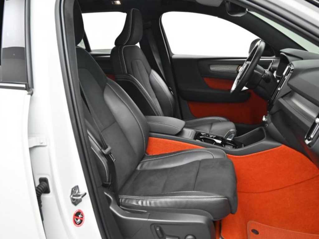 Volvo XC40 - Vista 10