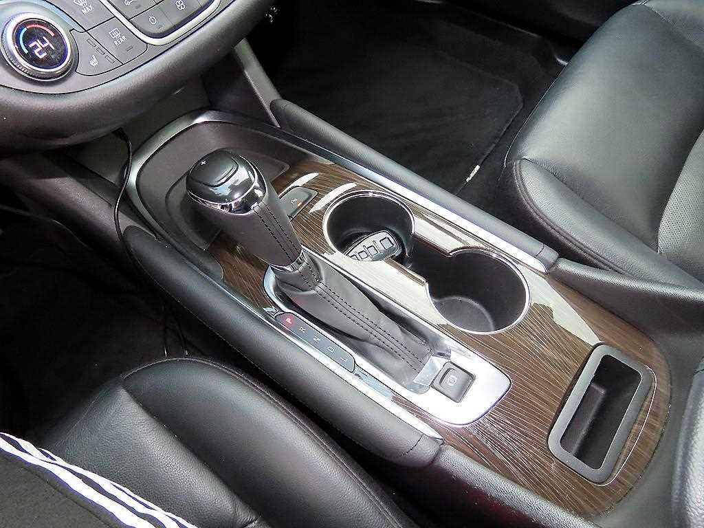 Chevrolet Malibu - Vista 10