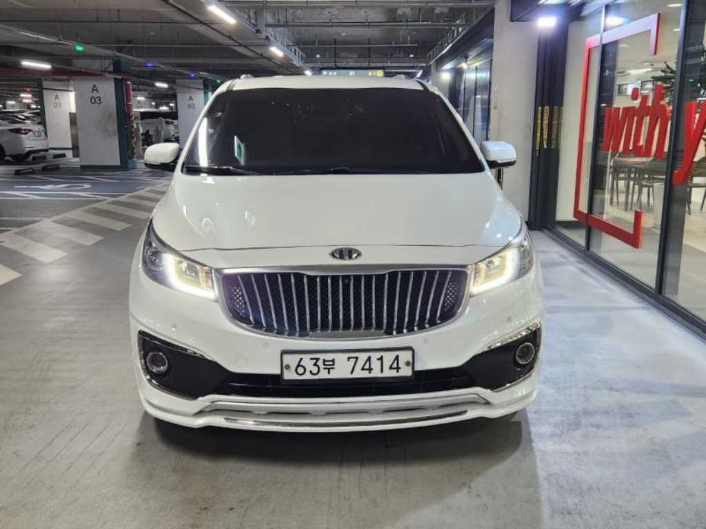 KIA Carnival 2018 Blanco - Importación desde Corea - HF Imports Iquique - Foto 1