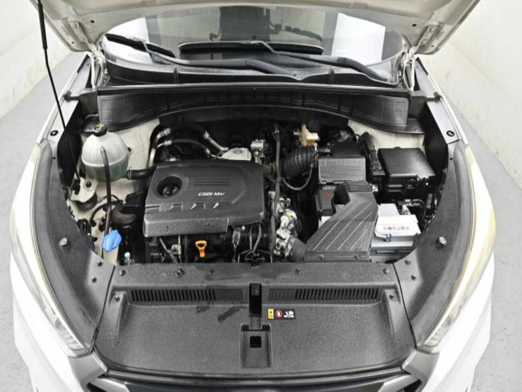 HYUNDAI Tucson - Vista 6