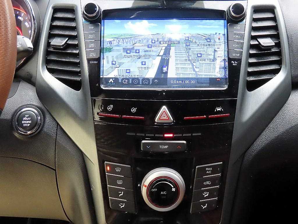 Ssangyong Tivoli 2018 Negro - Importación desde Corea - HF Imports Iquique - Foto 13