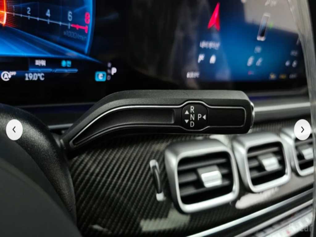 Mercedes Benz GLE Class - Vista 9