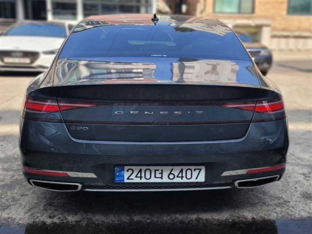 Genesis G90 - Vista 5