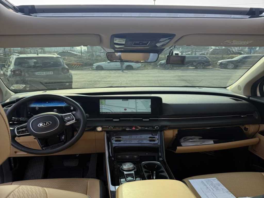 KIA Carnival - Vista 9
