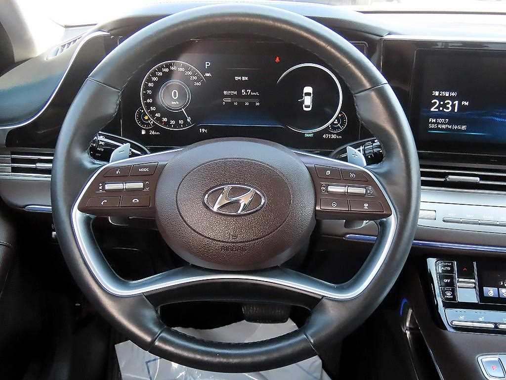 HYUNDAI Grandeur - Vista 7