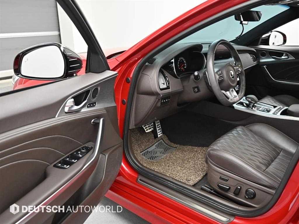 KIA Stinger - Vista 11