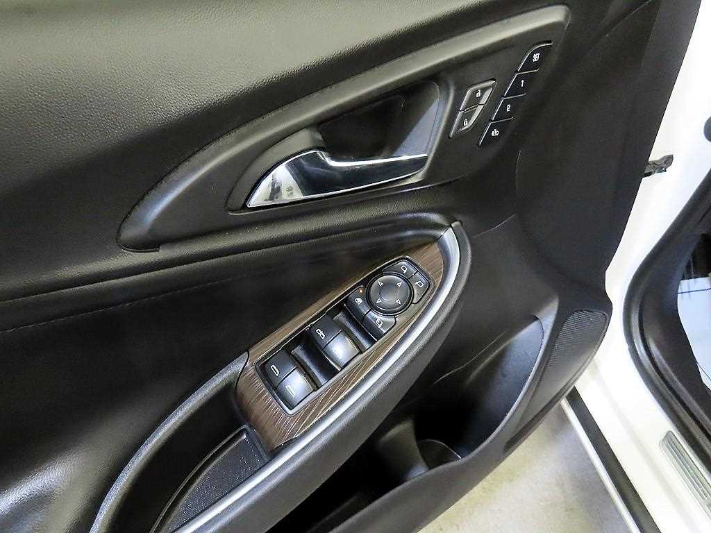 Chevrolet Malibu 2017 Blanco - Importación desde Corea - HF Imports Iquique - Foto 13