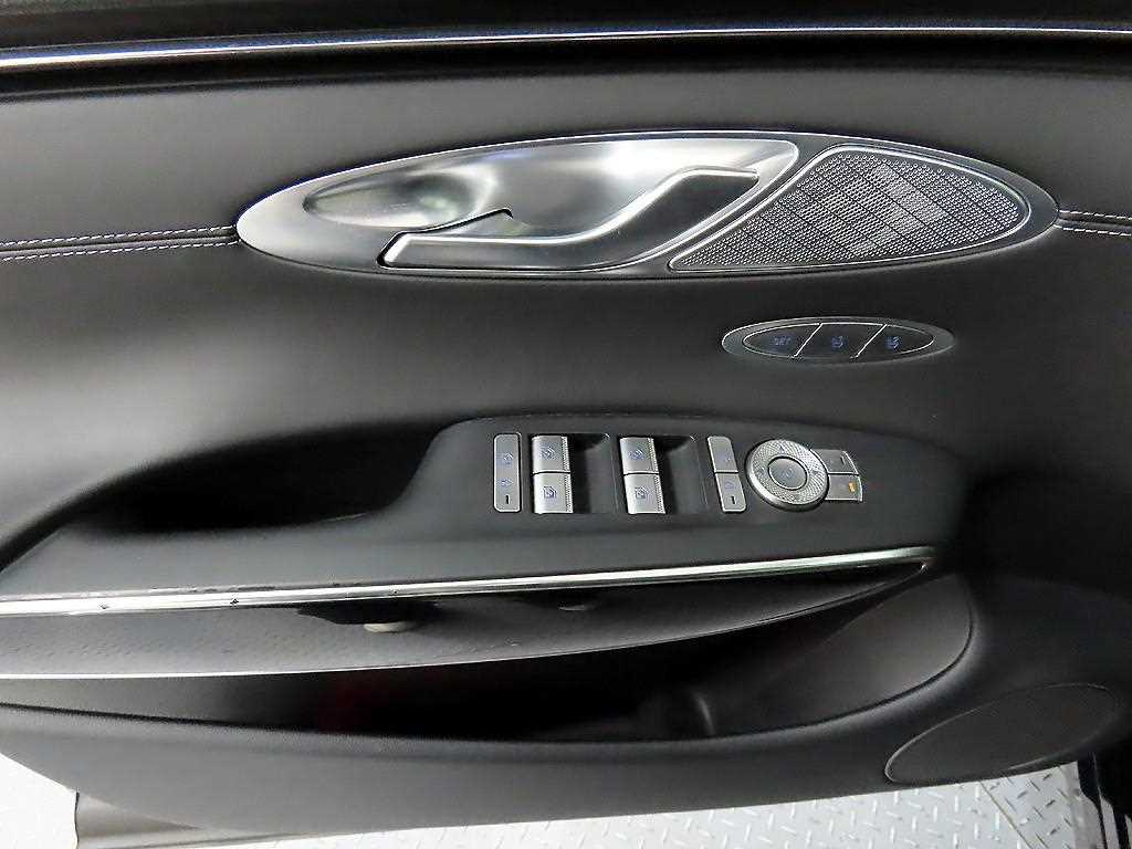 Genesis GV70 - Vista 11