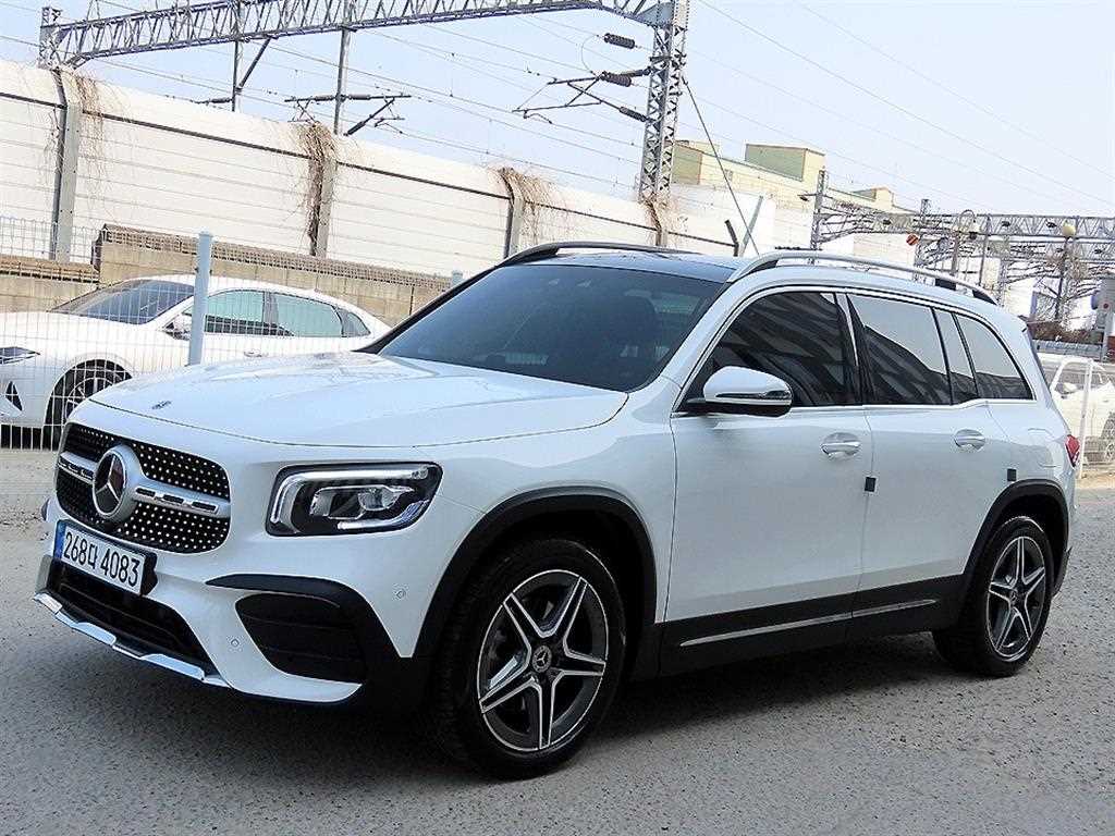 Mercedes Benz GLB Class - Vista 3