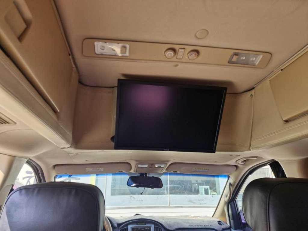 HYUNDAI Starex - Vista 8