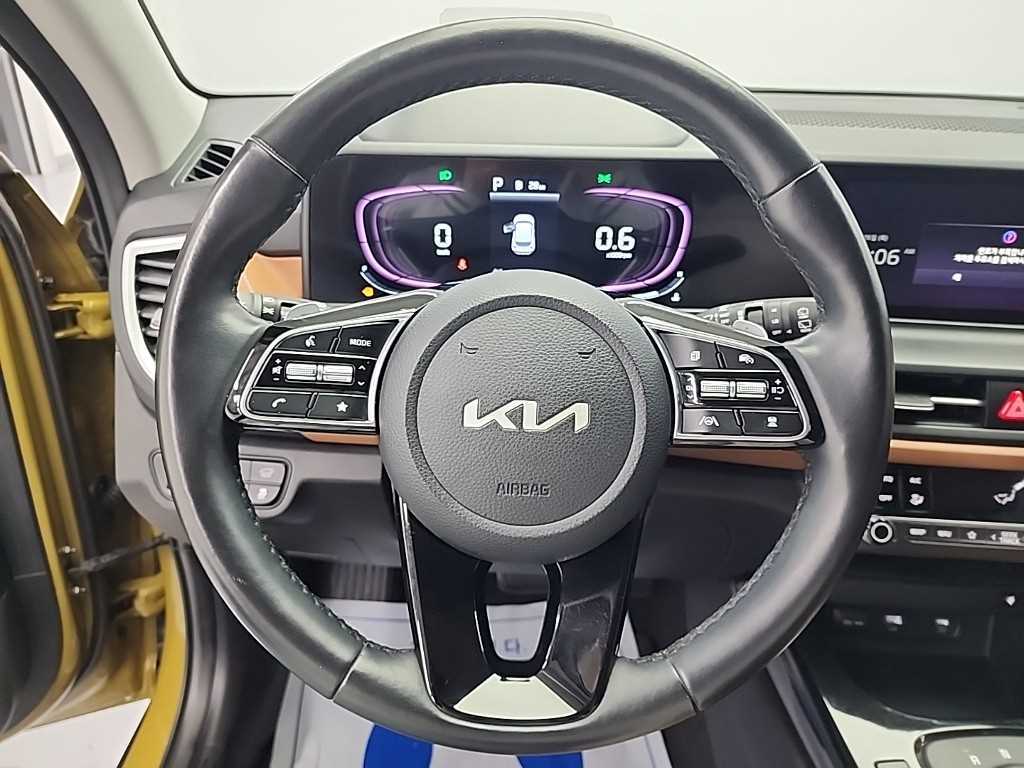 KIA Seltos - Vista 9