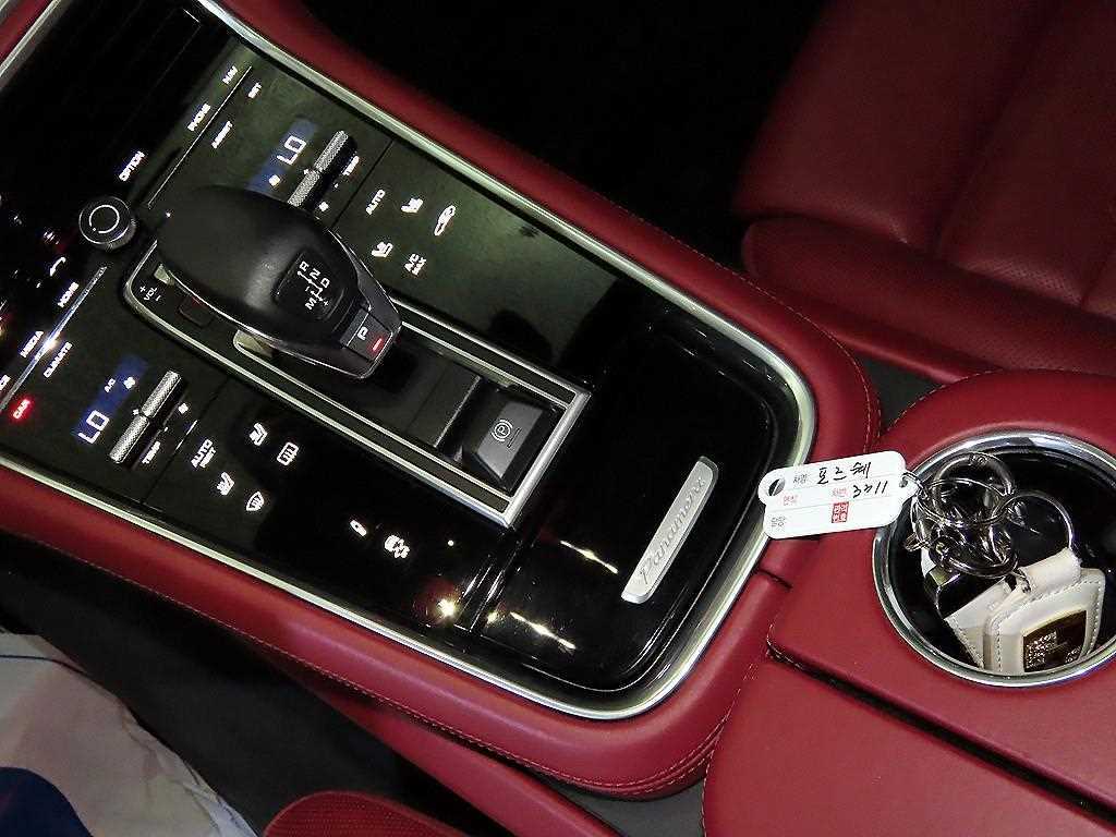 Porsche Panamera 2018 Blanco - Importación desde Corea - HF Imports Iquique - Foto 13