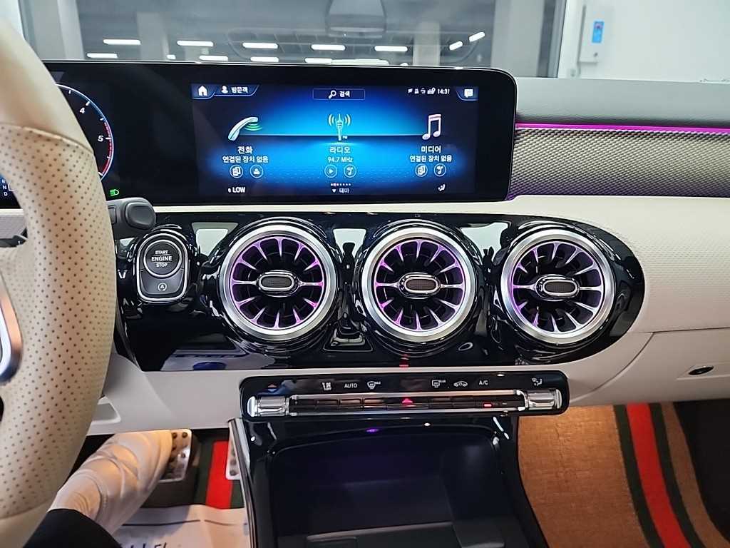 Mercedes Benz A Class - Vista 10