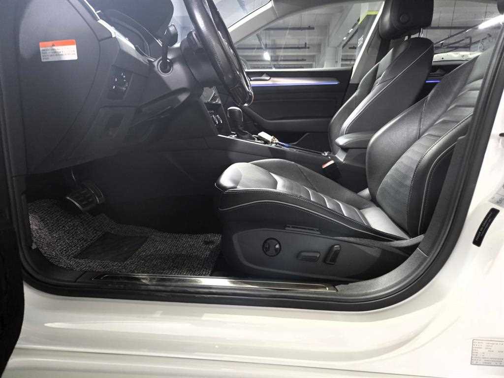 Volkswagen Arteon - Vista 7